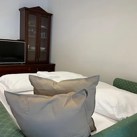 Апартаменты International House Mit Blick Auf Berge Zw 8