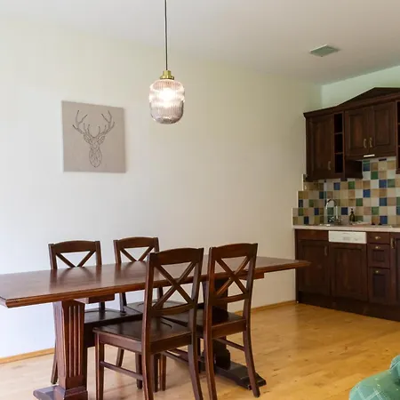 Apartamento International House Mit Blick Auf Berge Zw 8 *