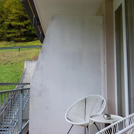 International House Mit Blick Auf Berge Zw 8 Апартаменты *