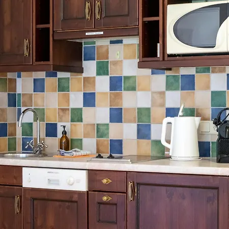 Апартаменты International House Mit Blick Auf Berge Zw 8